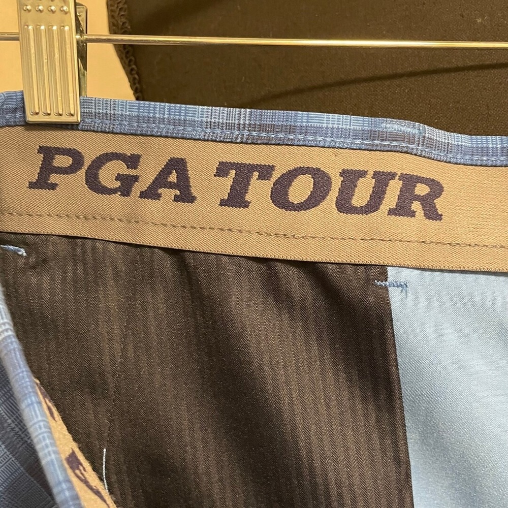 Men's 42‎ PGA TOUR 9" Shadow Plaid Golf Short with Active Waistband
